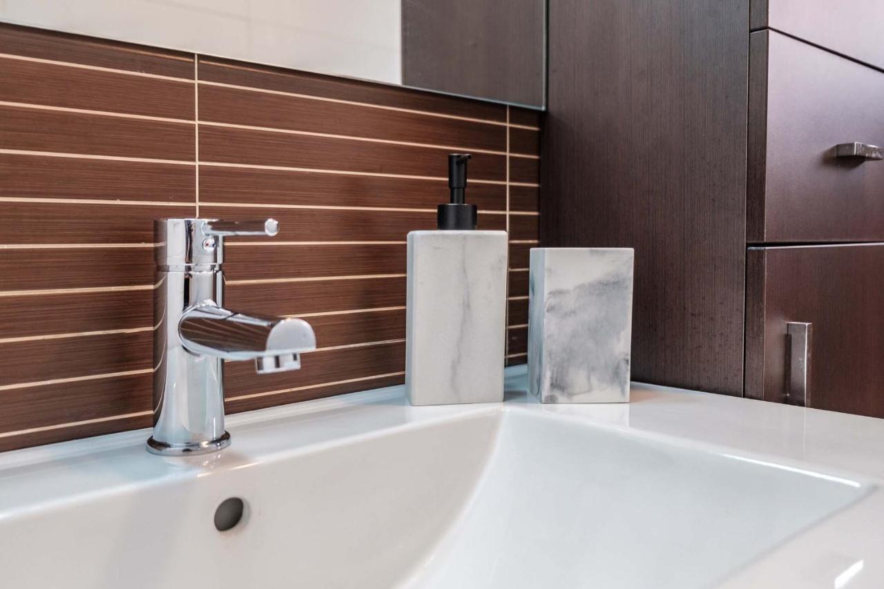 Stylish And Chic City Center Apartment With Wifi La Laguna  Eksteriør billede