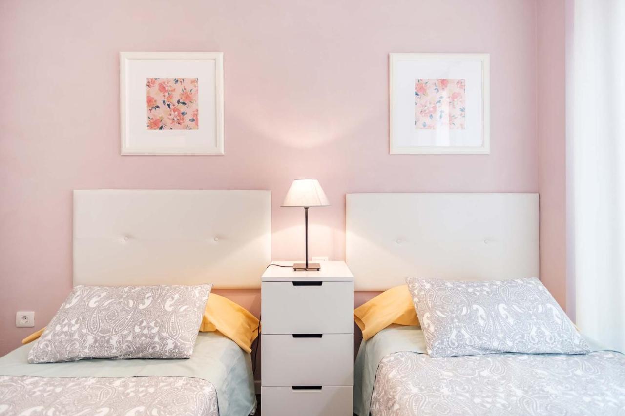 Stylish And Chic City Center Apartment With Wifi La Laguna  Eksteriør billede