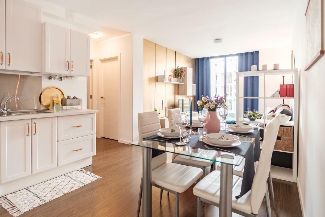 Stylish And Chic City Center Apartment With Wifi La Laguna  Værelse billede